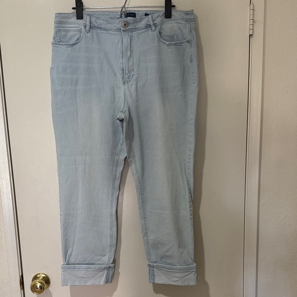 J. Jill Light Wash High Rise cropped Jeans